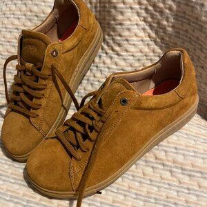 BIRKENSTOCK WALKING/HIKING SHOES  NWT